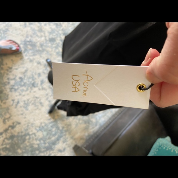 New Medium dress - Picture 2 of 3